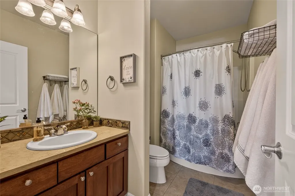 9349 NW Canyon Drive Quincy WA 98848