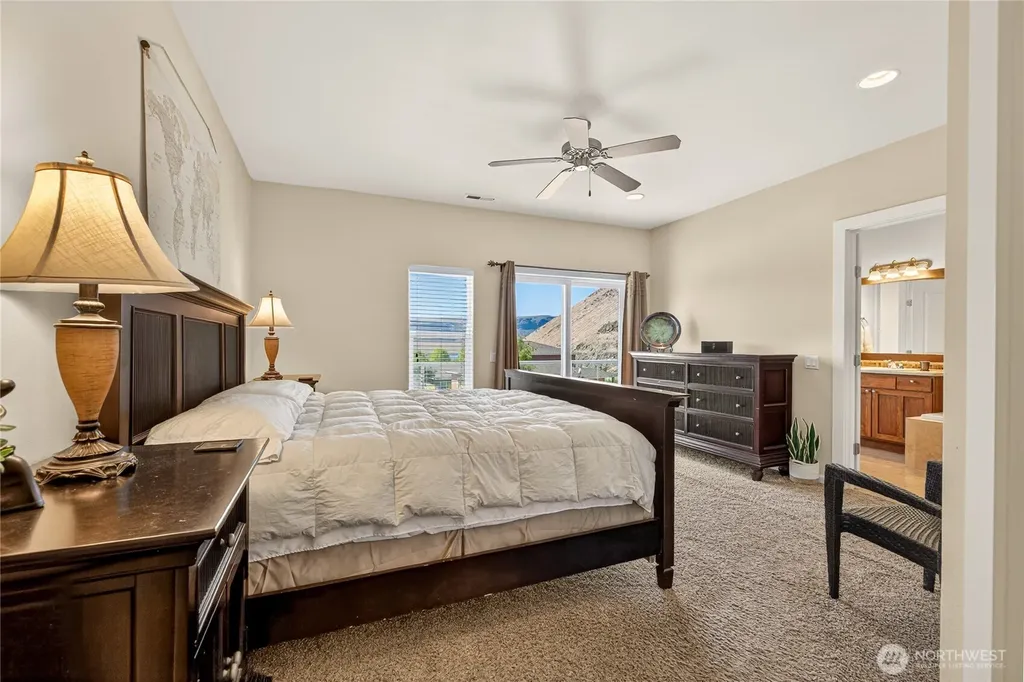 9349 NW Canyon Drive Quincy WA 98848