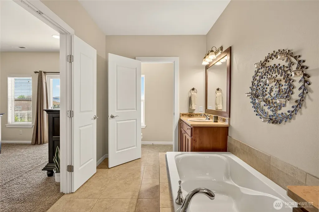 9349 NW Canyon Drive Quincy WA 98848