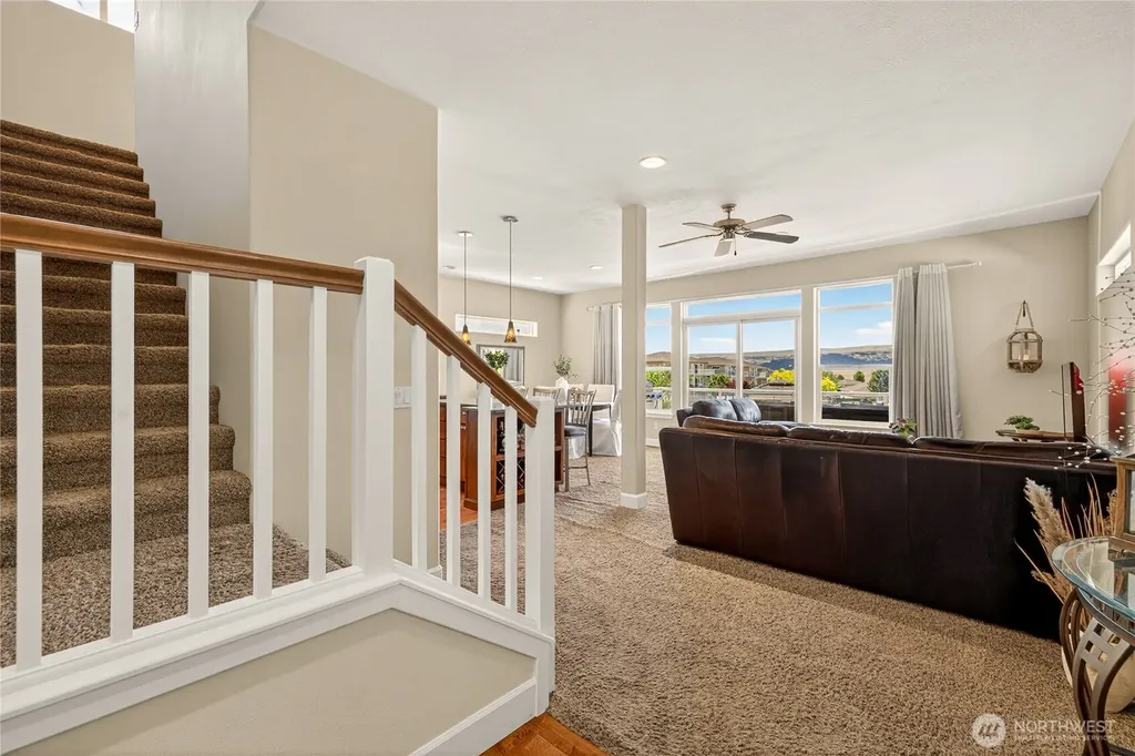 9349 NW Canyon Drive Quincy WA 98848