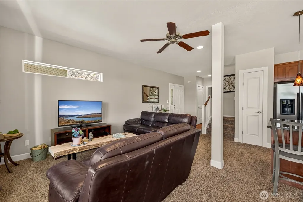 9349 NW Canyon Drive Quincy WA 98848