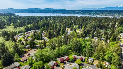 911 NW Leisure Lane Bremerton WA 98311