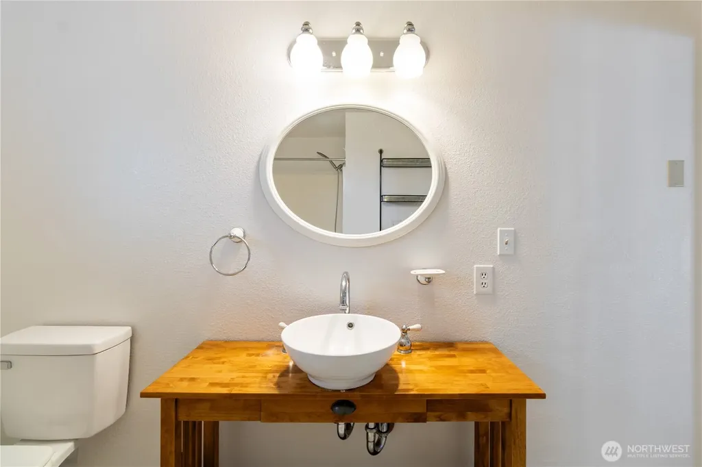 181 E Dabob Road Shelton WA 98584