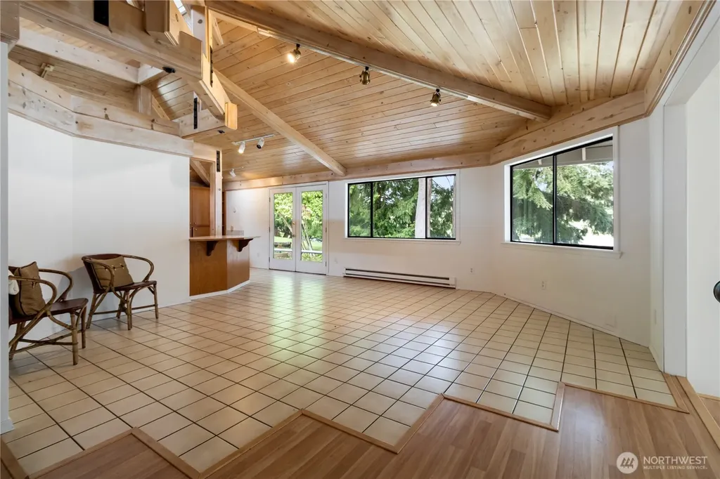 181 E Dabob Road Shelton WA 98584