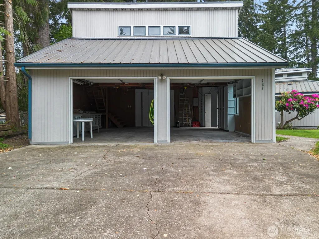 181 E Dabob Road Shelton WA 98584