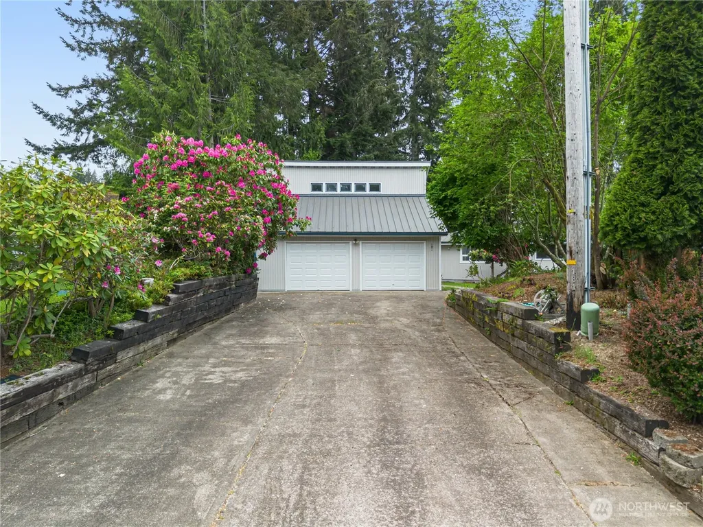 181 E Dabob Road Shelton WA 98584