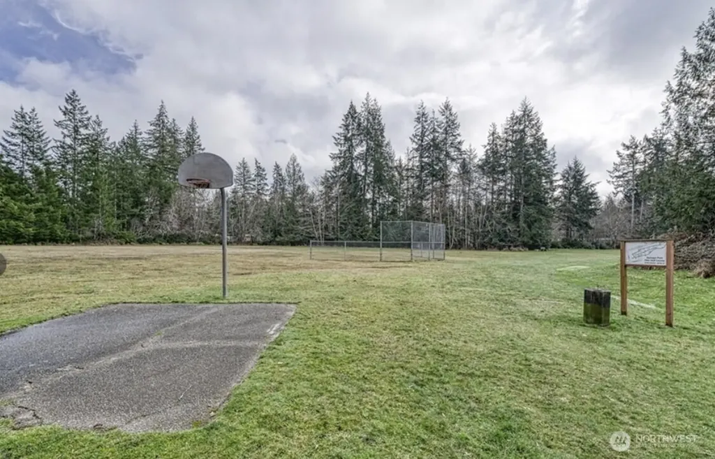 181 E Dabob Road Shelton WA 98584