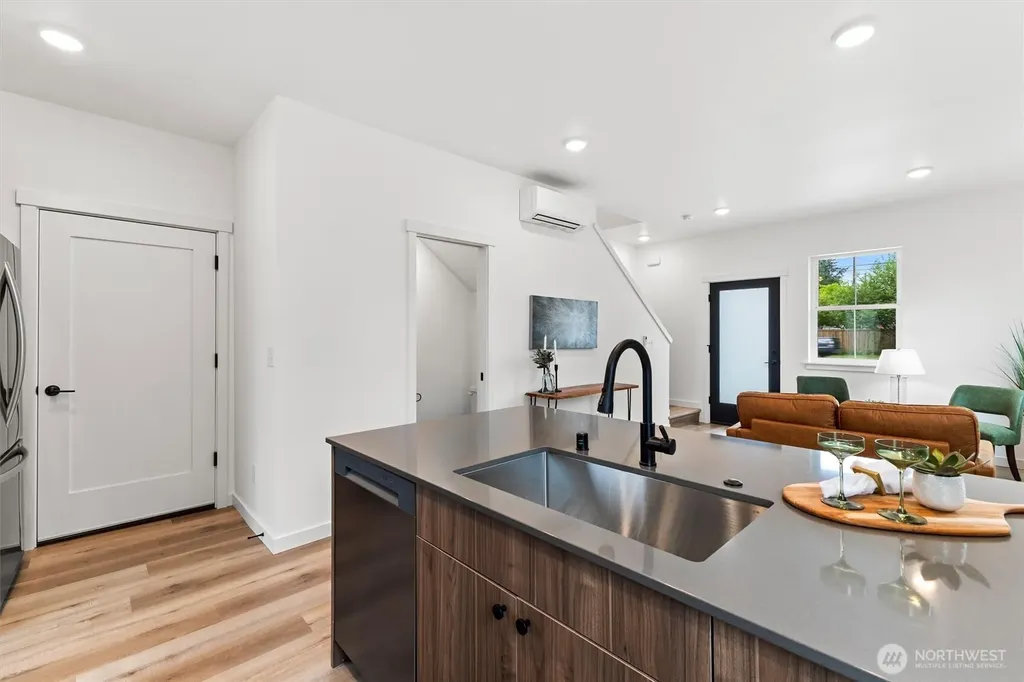 303 S 17th Street Lynden WA 98264