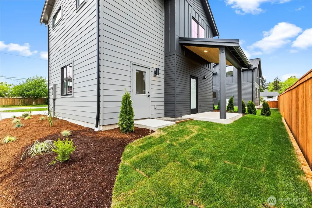 303 S 17th Street Lynden WA 98264