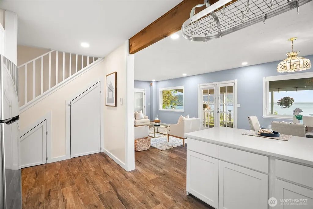 11212 NE Tiger Way Kingston WA 98346
