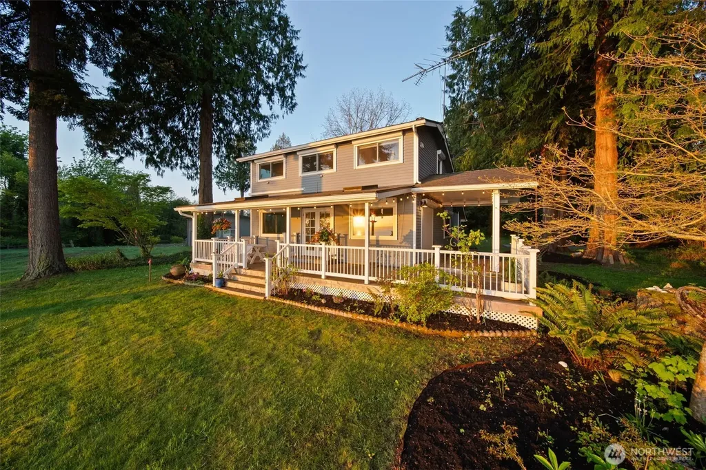 11212 NE Tiger Way Kingston WA 98346