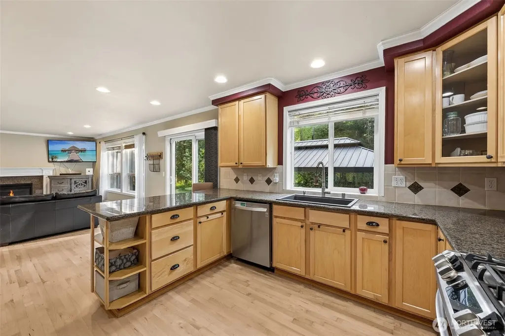 19010 5th Street E Lake Tapps WA 98391