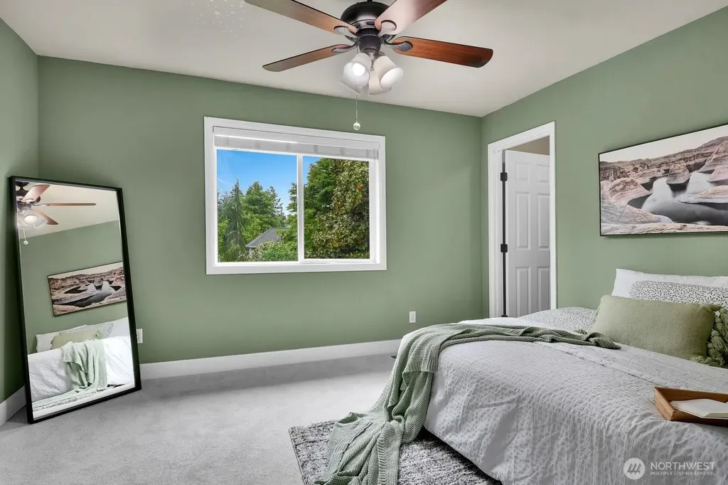 323 239th Ct SE Sammamish WA 98074