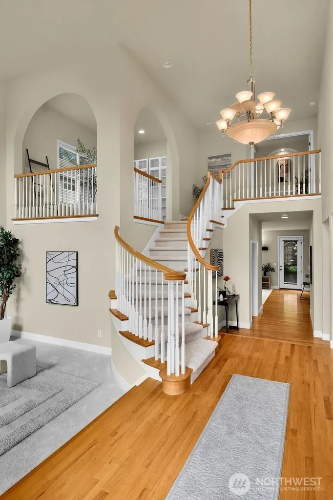 323 239th Ct SE Sammamish WA 98074