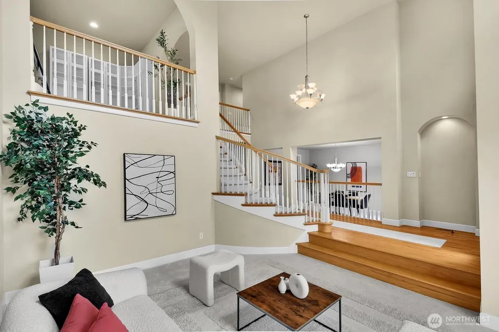 323 239th Ct SE Sammamish WA 98074