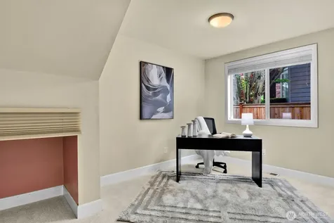 323 239th Ct SE Sammamish WA 98074