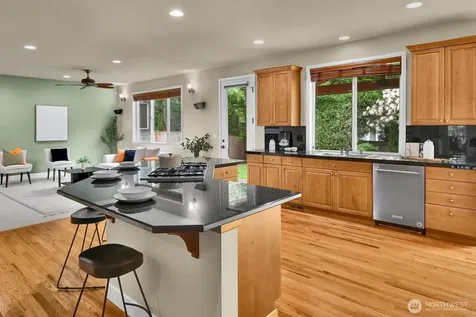 323 239th Ct SE Sammamish WA 98074