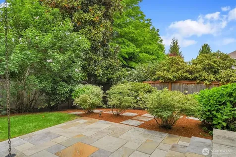 323 239th Ct SE Sammamish WA 98074