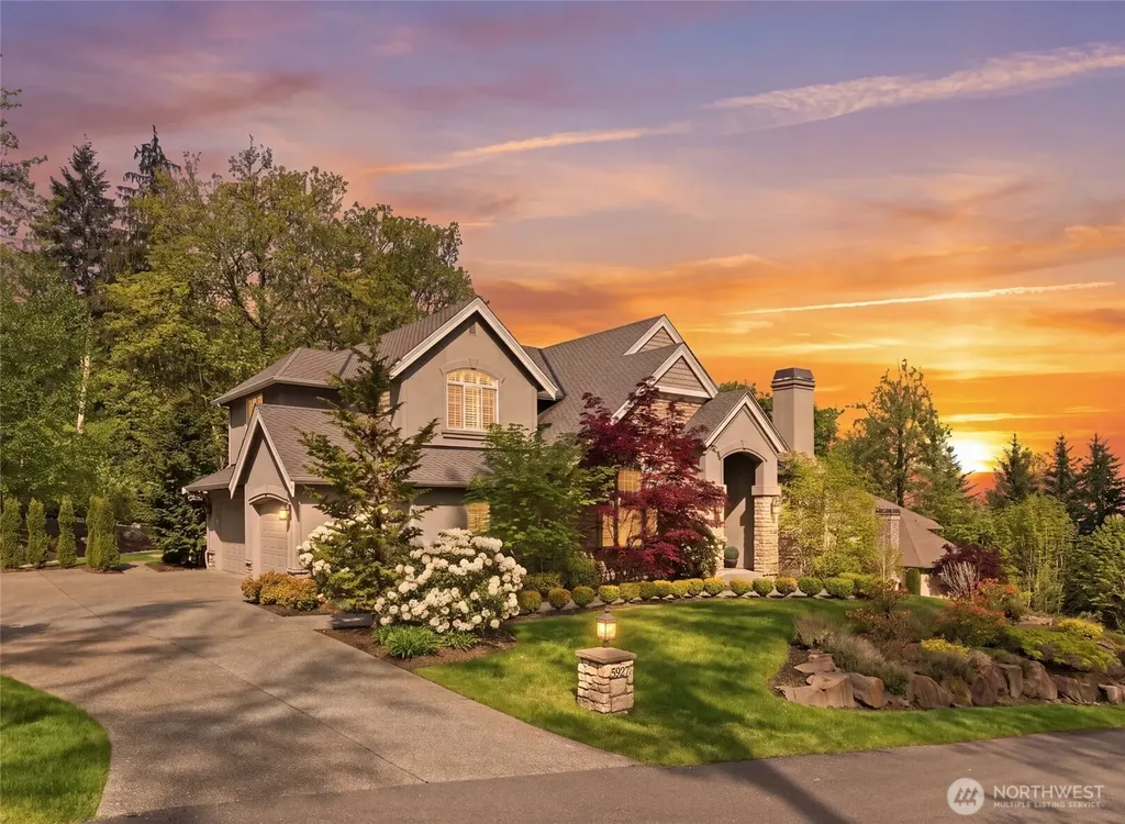 5927 178th Court SE Bellevue WA 98006