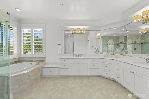 5927 178th Court SE Bellevue WA 98006