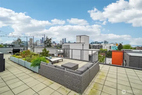 121 12th Avenue E Seattle WA 98102