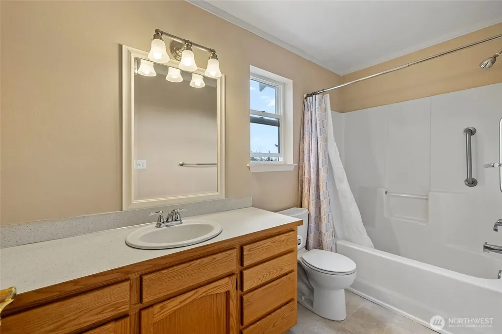 660 Cranberry Drive Oak Harbor WA 98277
