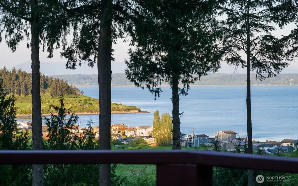 485 S Vesper Way Camano Island WA 98282