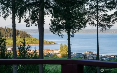 485 S Vesper Way Camano Island WA 98282