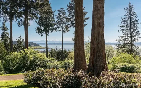 485 S Vesper Way Camano Island WA 98282
