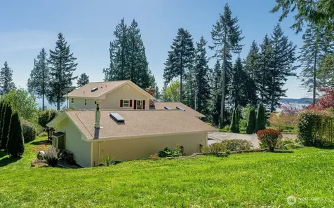 485 S Vesper Way Camano Island WA 98282