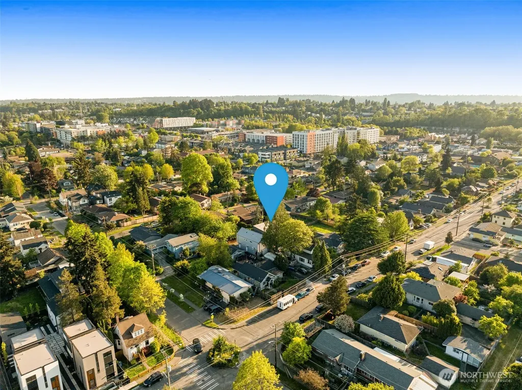4321 S Holly Street Seattle WA 98118