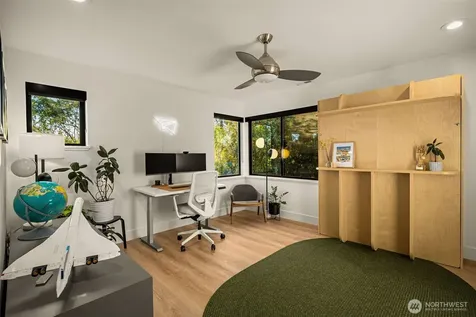 4321 S Holly Street Seattle WA 98118