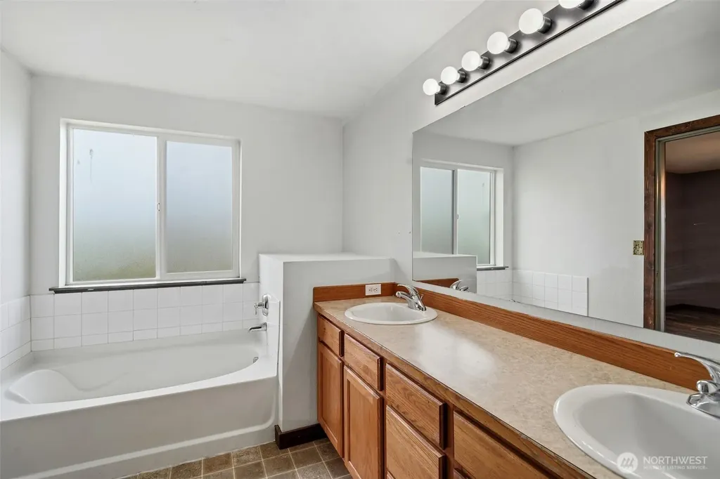 284 Mauerman Road Chehalis WA 98532
