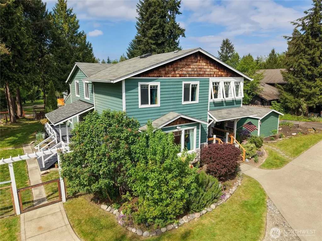 7009 E Dakota Street Port Orchard WA 98366