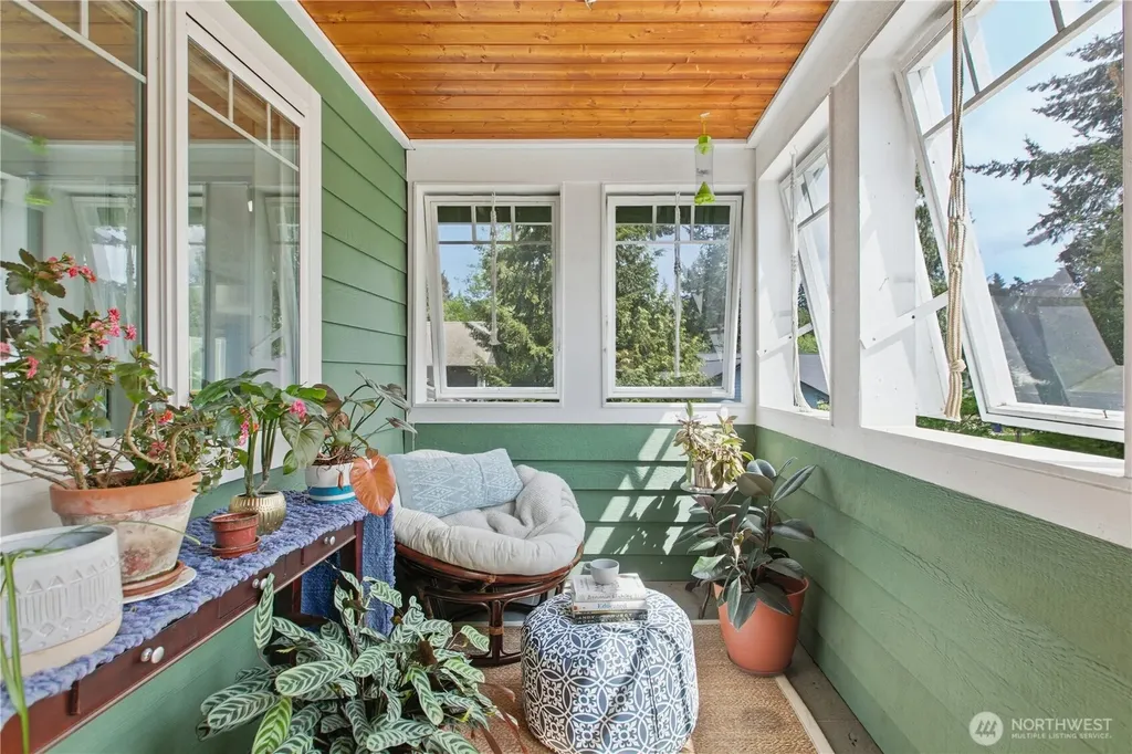 7009 E Dakota Street Port Orchard WA 98366