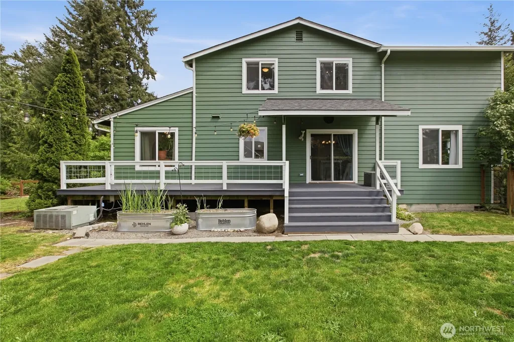 7009 E Dakota Street Port Orchard WA 98366
