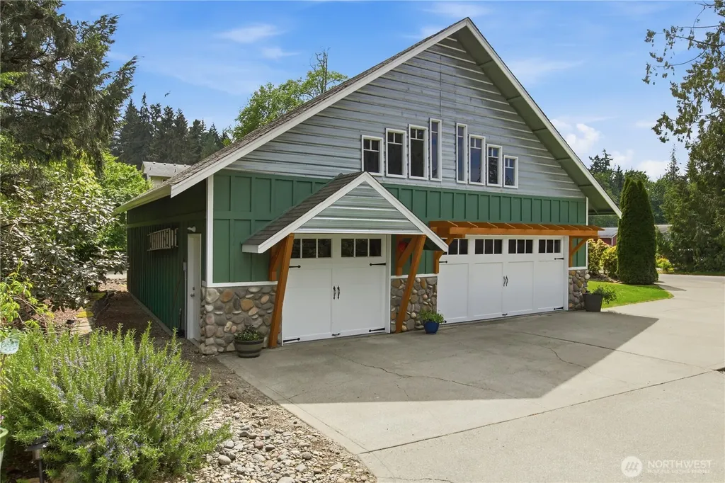 7009 E Dakota Street Port Orchard WA 98366
