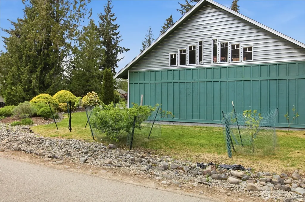 7009 E Dakota Street Port Orchard WA 98366