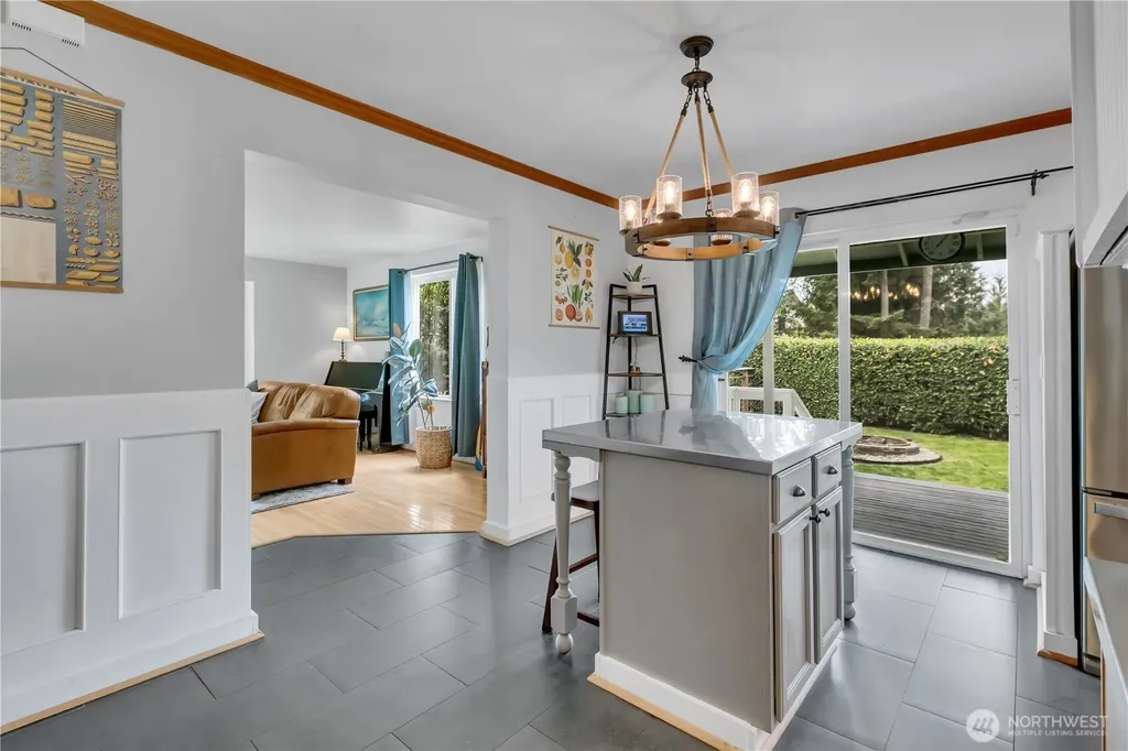 7009 E Dakota Street Port Orchard WA 98366