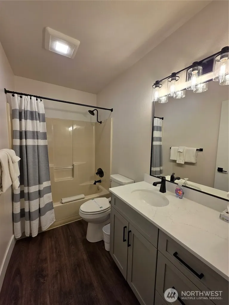 1 Lodge 640-m Manson WA 98831