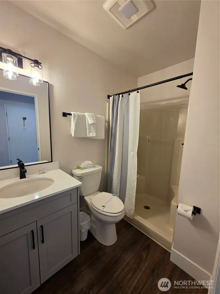 1 Lodge 640-m Manson WA 98831