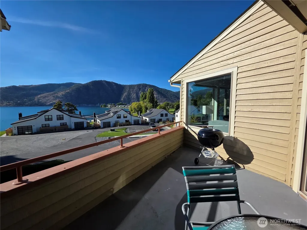 1 Lodge 640-m Manson WA 98831