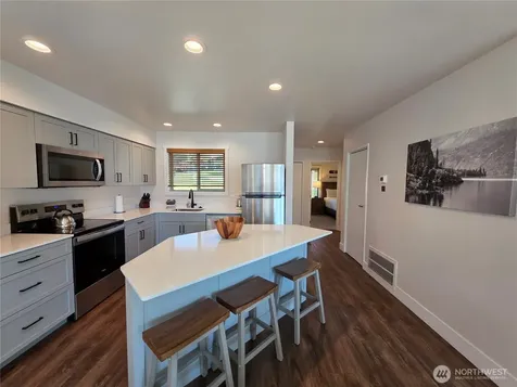 1 Lodge 640-m Manson WA 98831