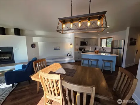 1 Lodge 640-m Manson WA 98831