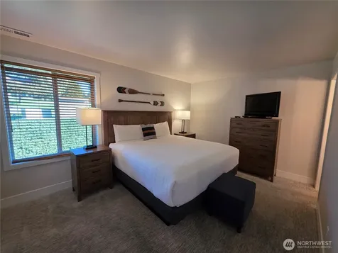 1 Lodge 640-m Manson WA 98831