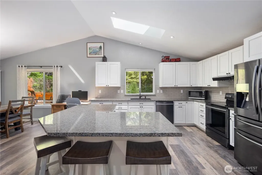 1729 S 7th Shelton WA 98584