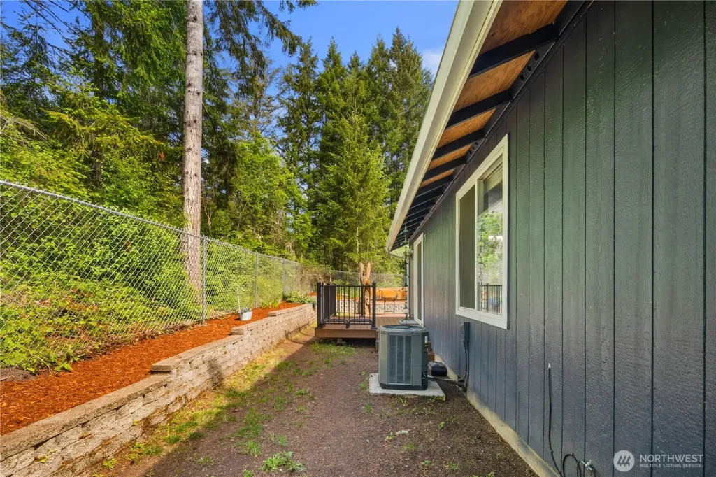 1729 S 7th Shelton WA 98584