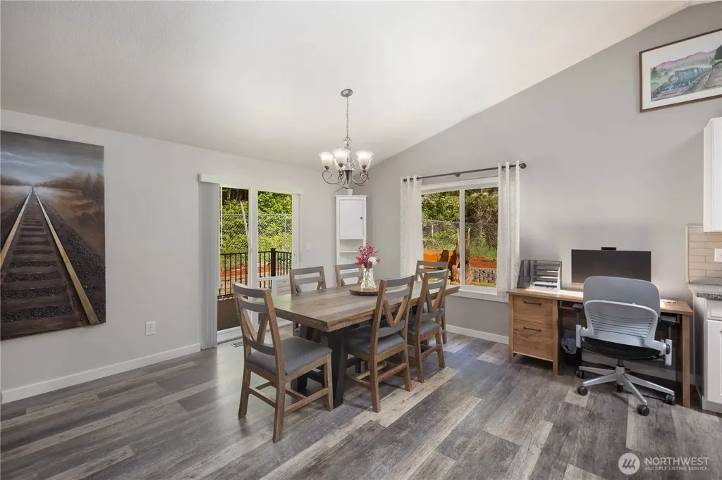 1729 S 7th Shelton WA 98584