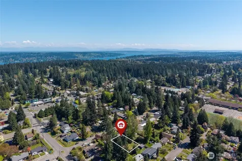16909 12th Place NE Shoreline WA 98155