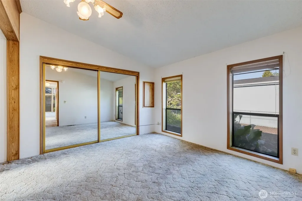 803 E 82nd Street Court Tacoma WA 98404